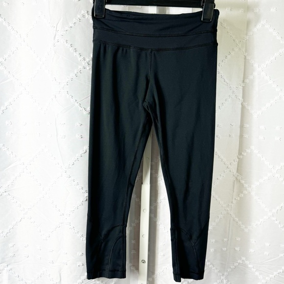 lululemon athletica Pants - 👀 97. LULULEMON black crop legging Sz 4